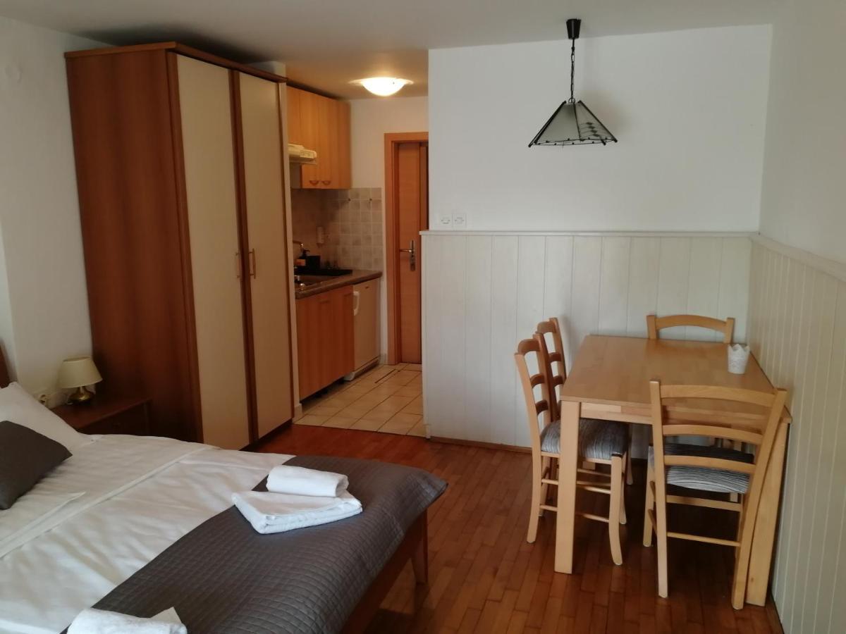 Apartmaji Z Fizine Portoroz Bagian luar foto